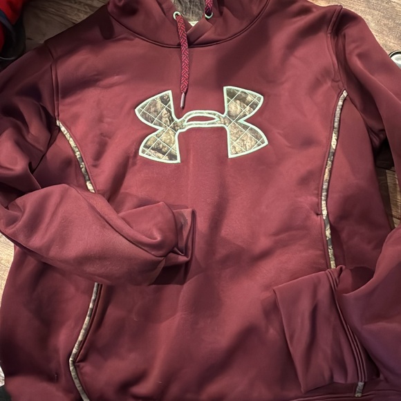 Under Armour Burgundy Hoodie with Camo Logo - Picture 1 of 1